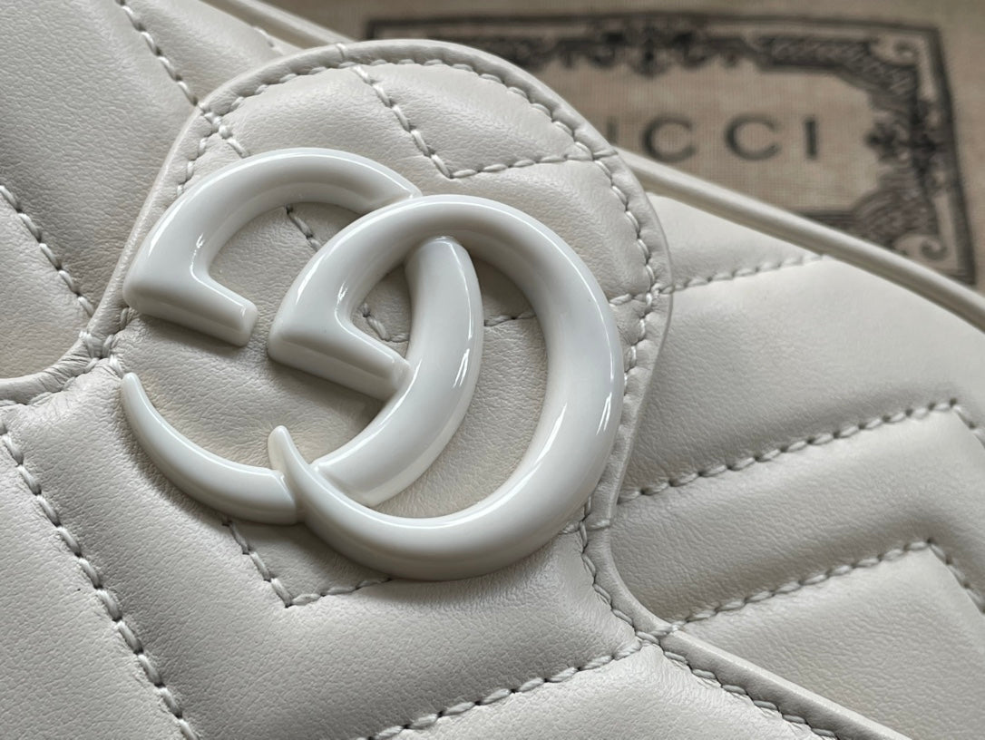 GUCCI MARMONT MINI HANDBAG 16 IN WHITE CALFSKIN
