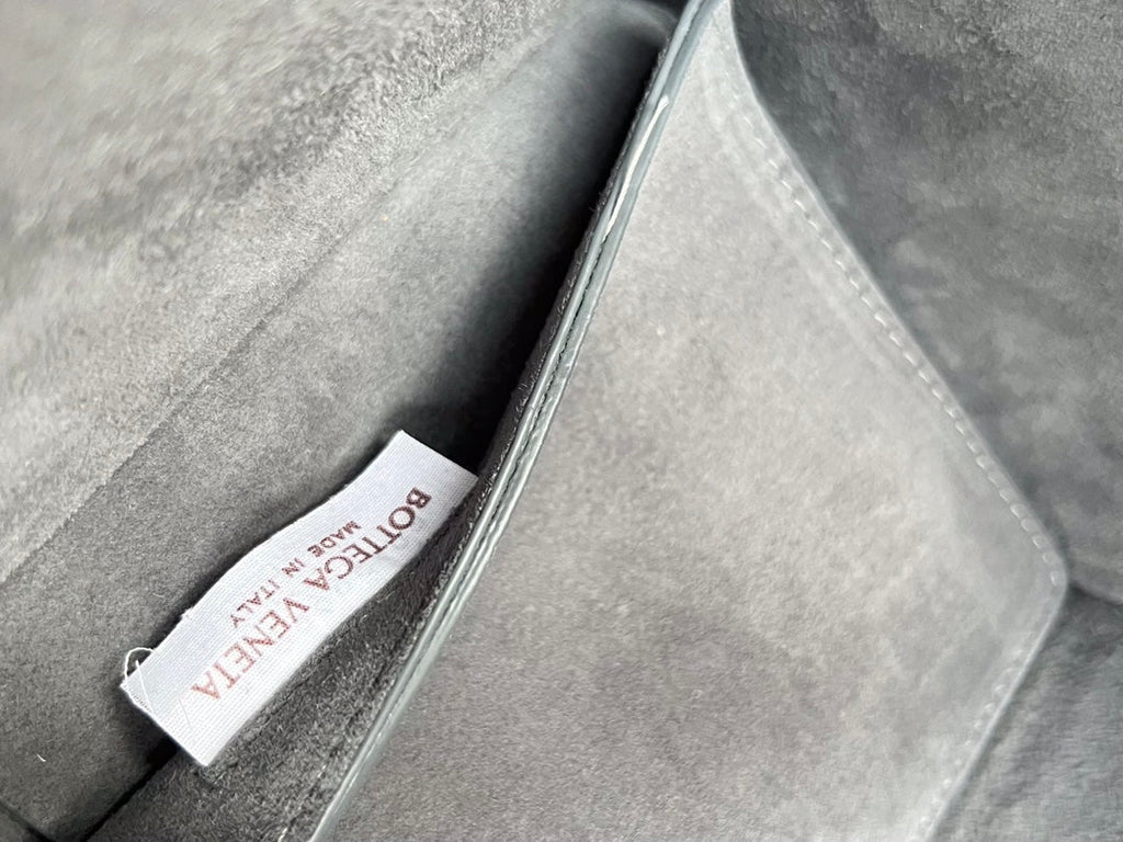BOTTEGA VENETA ARCO TOTE 36 IN TROUT GRAY CALFSKIN