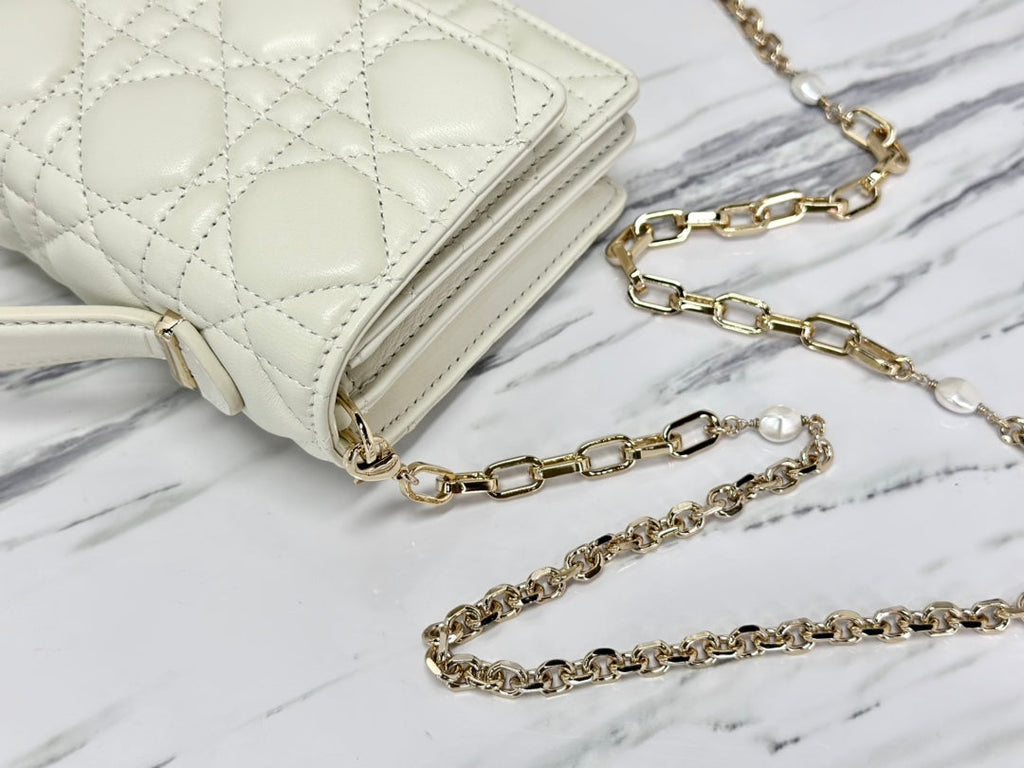 DIOR LADY 21 CHAIN BAG IN WHITE LAMBSKIN