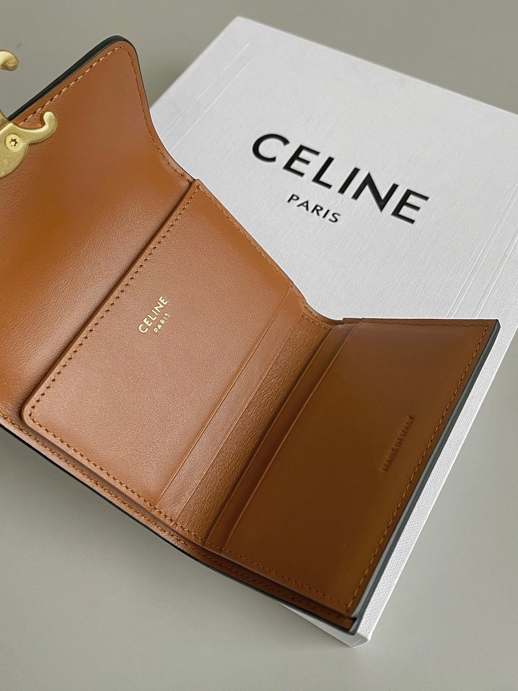CELINE TRIOMPHE 9 WALLET TWO-IN-ONE OLD FLOWER BROWN CALFSKIN