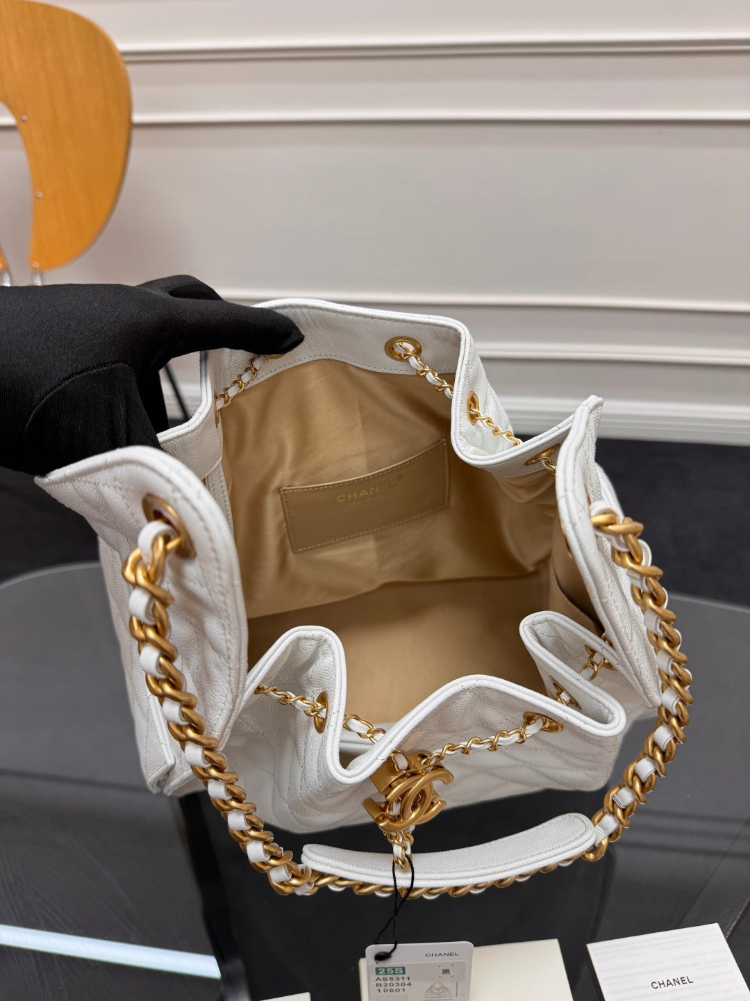 CHANEL 25S HOBO BAG 40 IN WHITE CAVIAR WITH GOLD HARDWARE