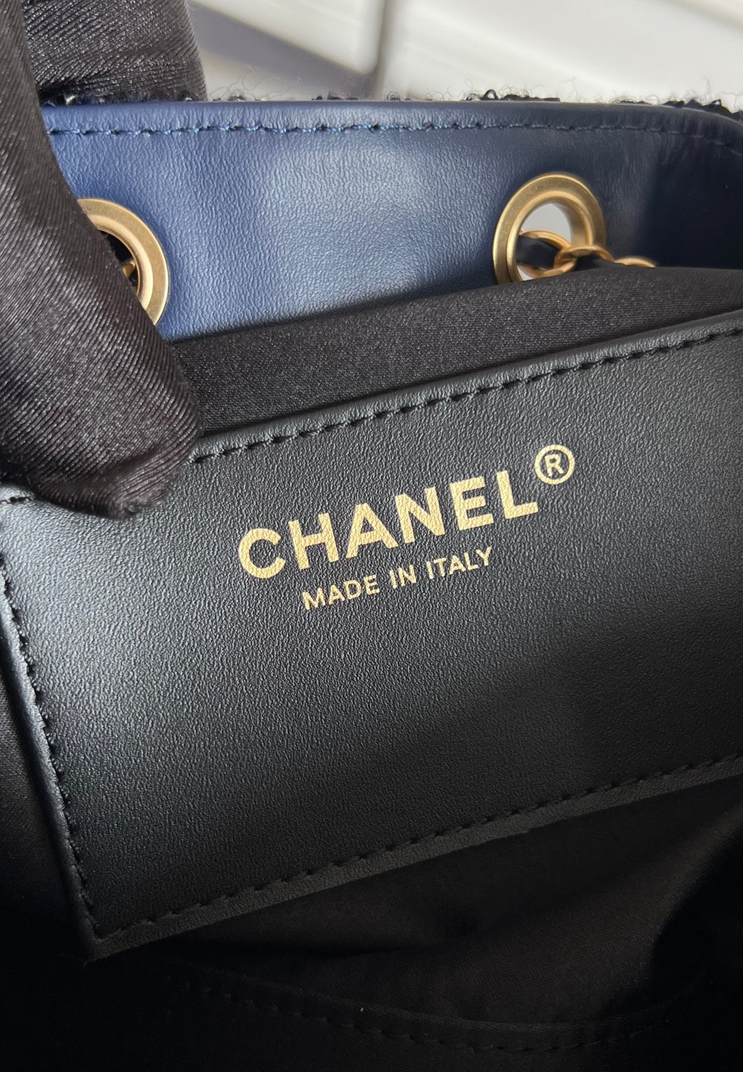 CHANEL 25S HOBO BAG 30 IN NAVY BLUE TWEED WITH GOLD HARDWARE