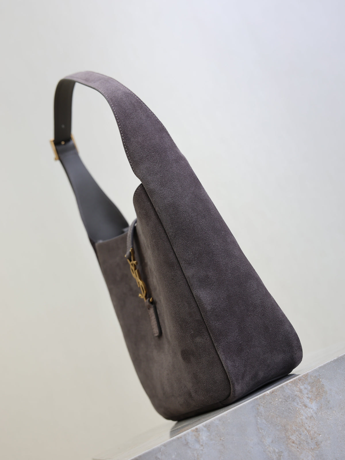 YSL 25S LE 5 À 7 SUPPLE SMALL 23 IN DARK GRAY SUEDE GOLD HARDWARE
