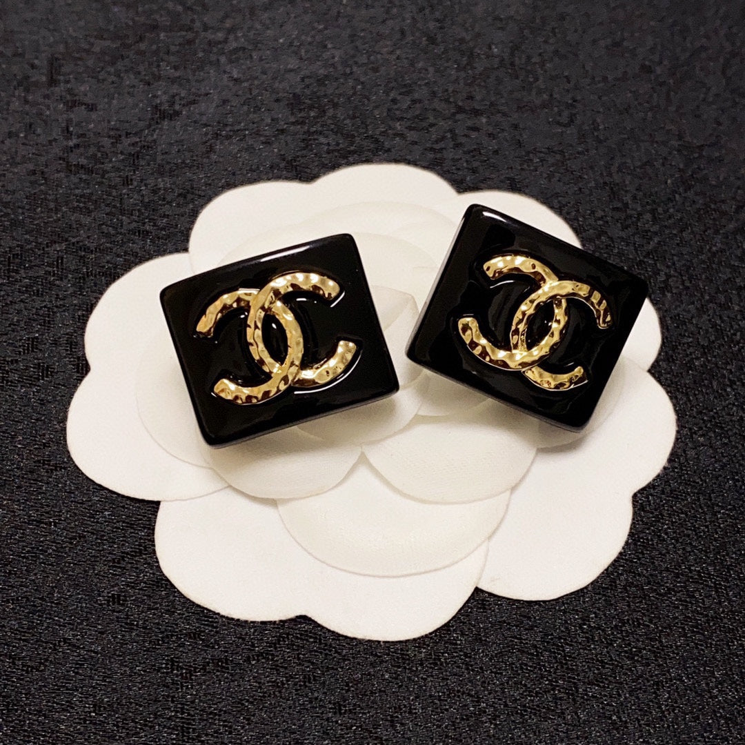 18K  Chanel Black Resin Square Earrings