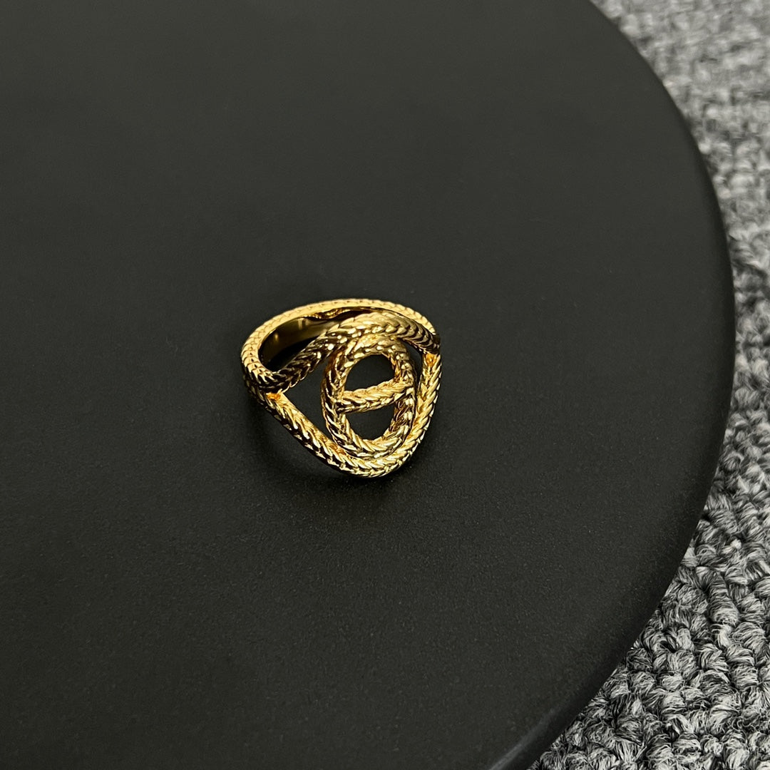 18K Chaine D'Ancre Danae Medium Hermes Ring