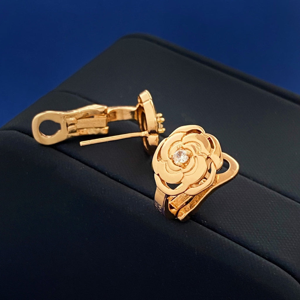 18K  Chanel Camellia Earrings