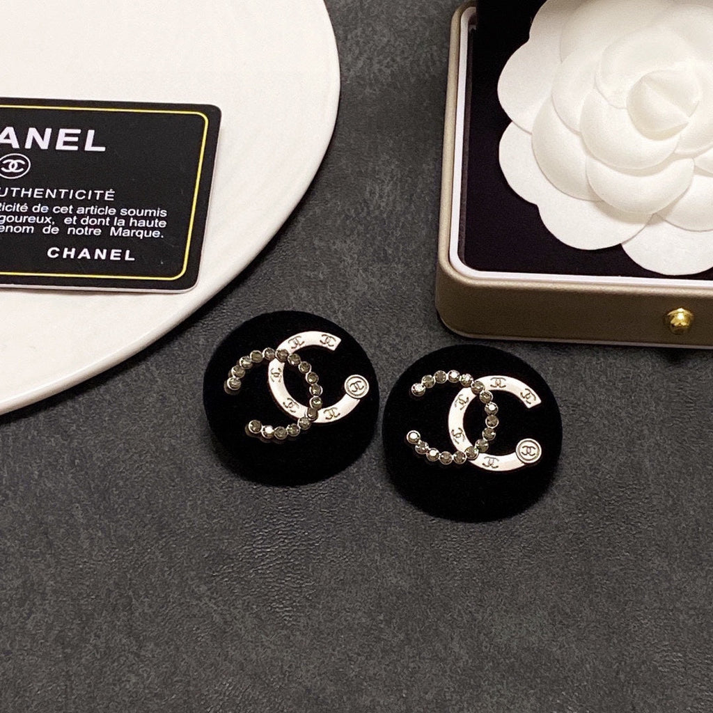 18K  Chanel Black Resin Circle Earrings