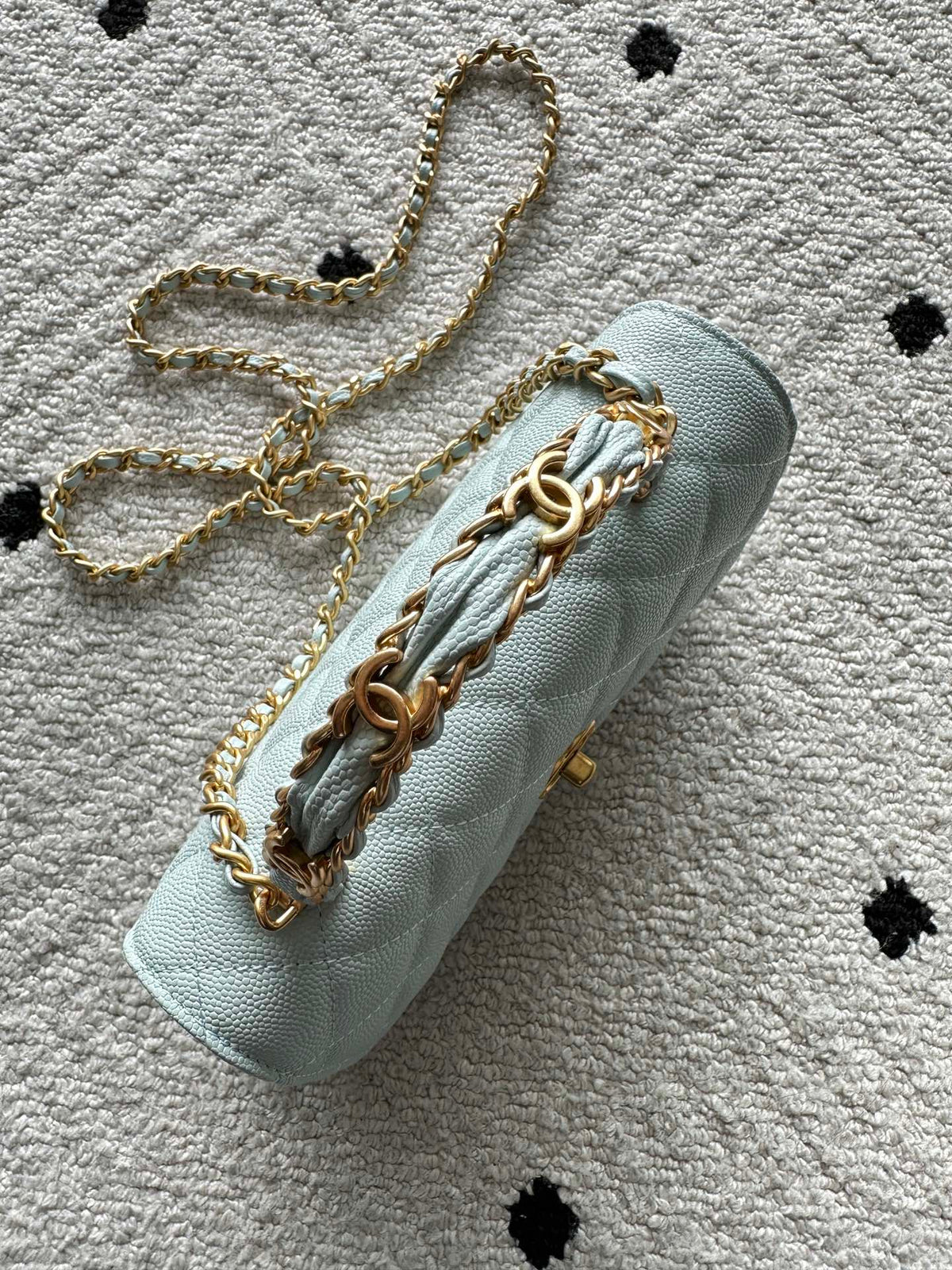 CHANEL 25S CLASSIC WALLET ON CHAIN 19 IN MINT GREEN PASTEL LAMBSKIN WITH GOLD HARDWARE