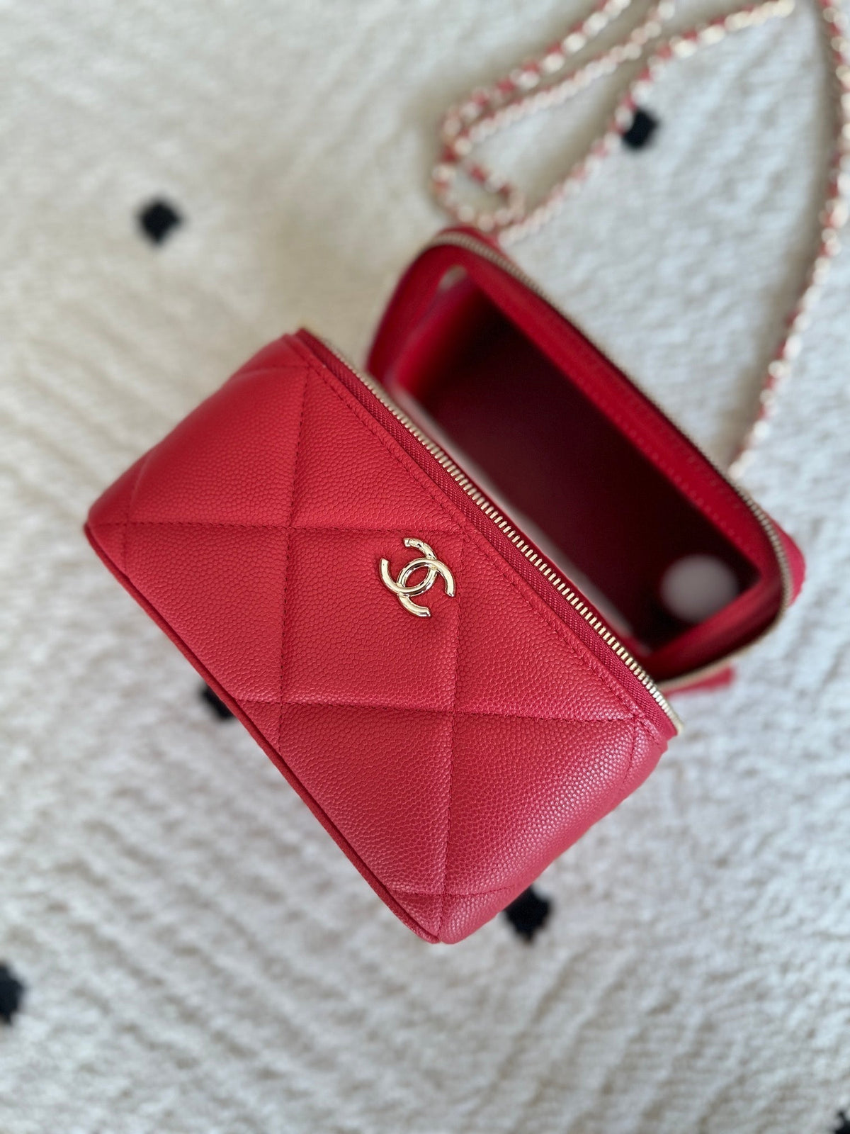 CHANEL 25S VANITY BAG 17 IN RED CAVIAR LEATHER WITH GOLD HARDWARE
