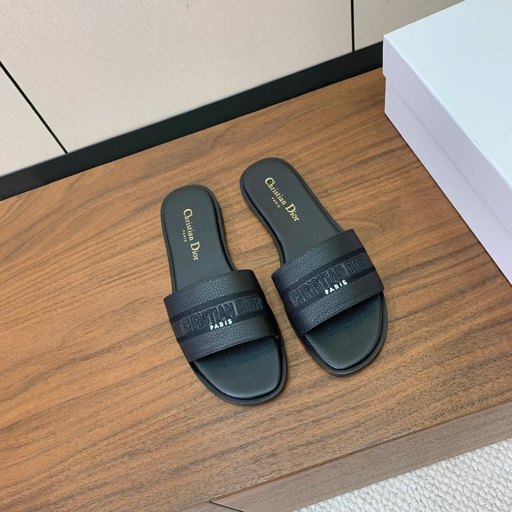 DIOR 25S DWAY SLIDE IN BLACK CALFSKIN