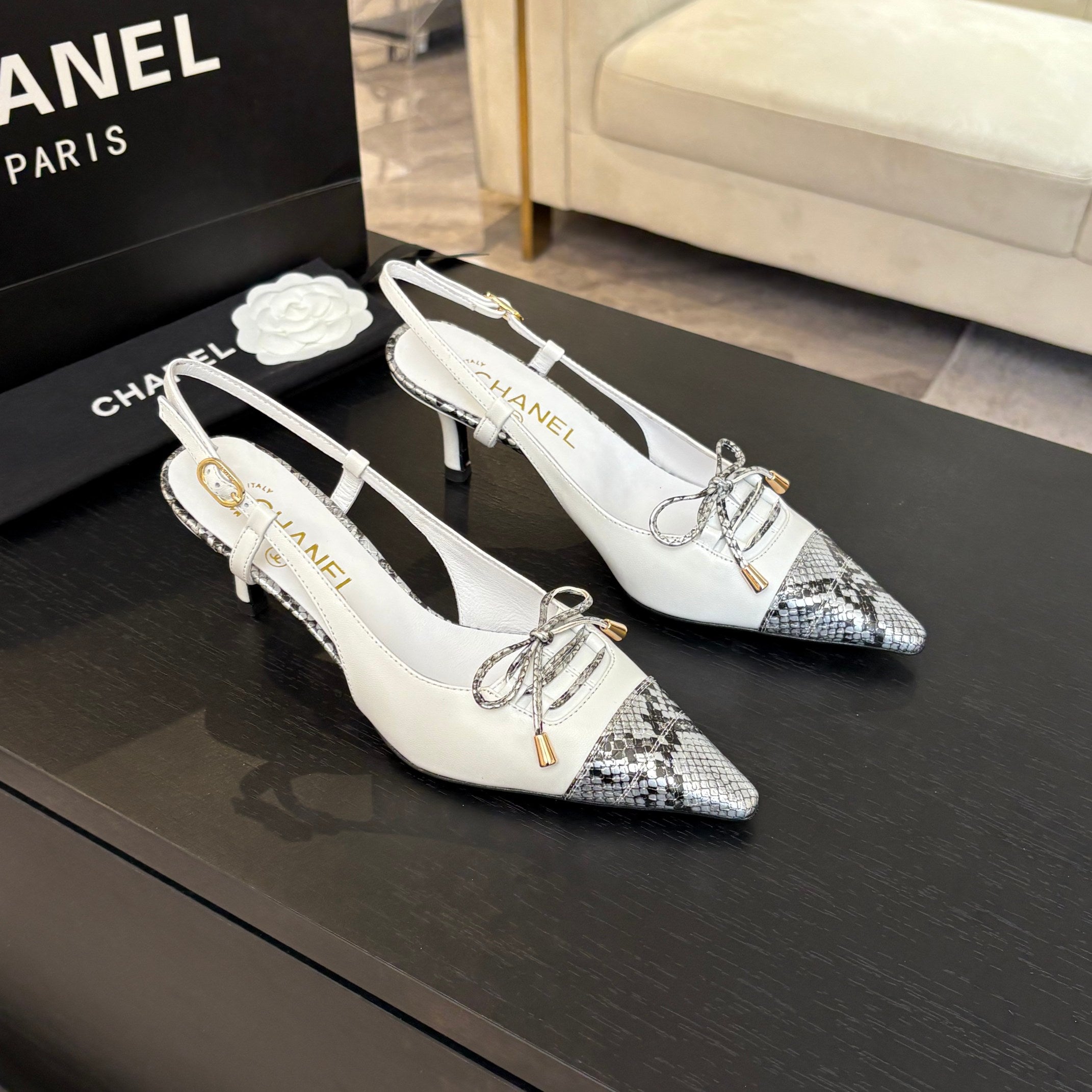 CHANEL HIGH HEEL SLINGBACKS 65 MM IN WHITE WITH SNAKESKIN PATTERN LAMBSKIN