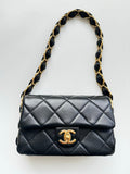 CHANEL 25S FLAP BAG 20 CM IN BLACK LAMBSKIN WITH GOLD HARDWARE