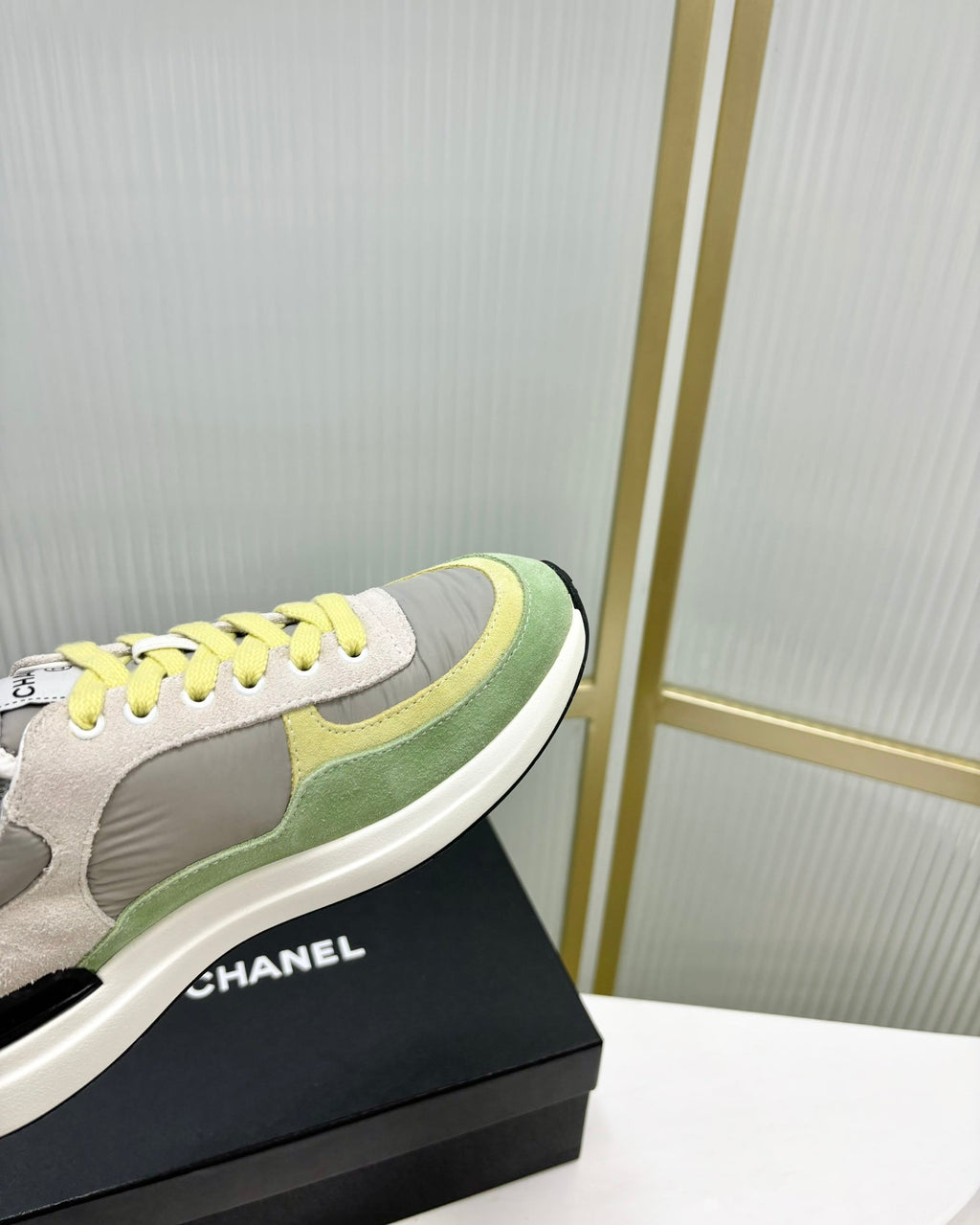 CHANEL SNEAKER IN MULTICOLOR SUEDE