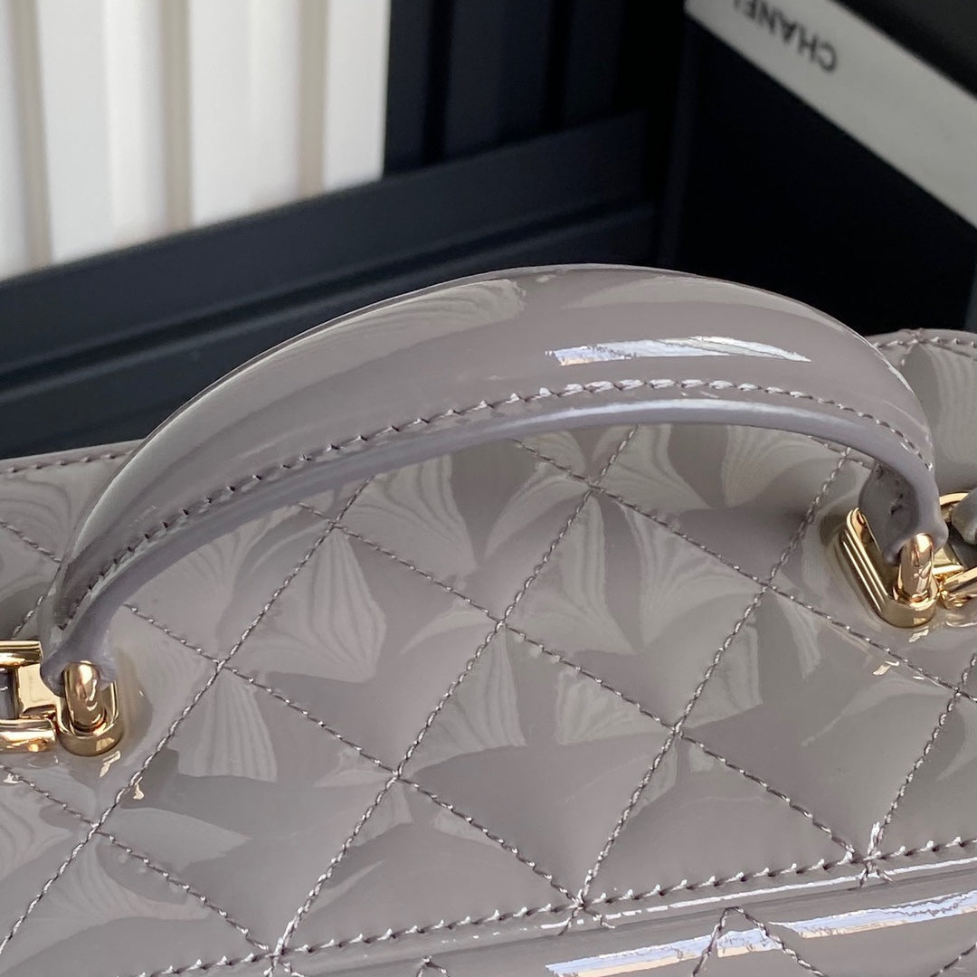 CHANEL 25S VANITY CASE 17 IN CHARCOAL GRAY PATENT CALFSKIN GOLD HARDWARE