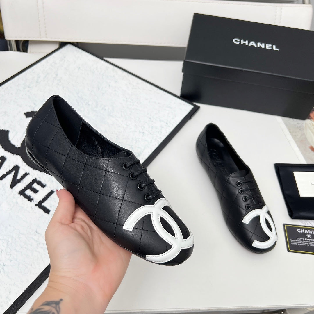 CHANEL 25S DANCE SHOES WITH PRINTED LOGO IN BLACK CALFSKIN