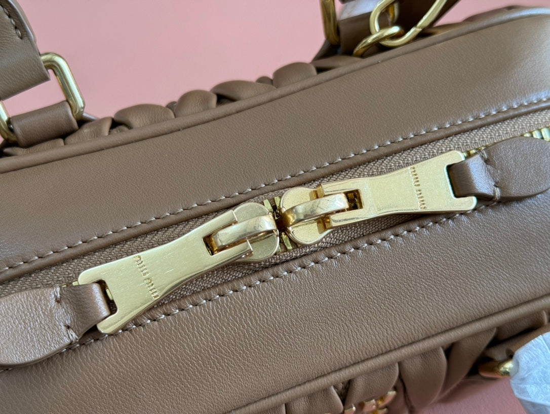 ARCADIE MATELASSÉ BAG 22 IN TAWNY BROWN GLOSSY LAMBSKIN