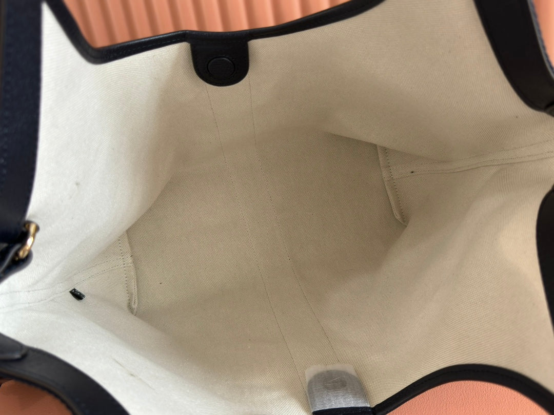 GUCCI 25S GIGLIO LARGE TOTE BAG 50 IN BLUE AND WHITE DENIM