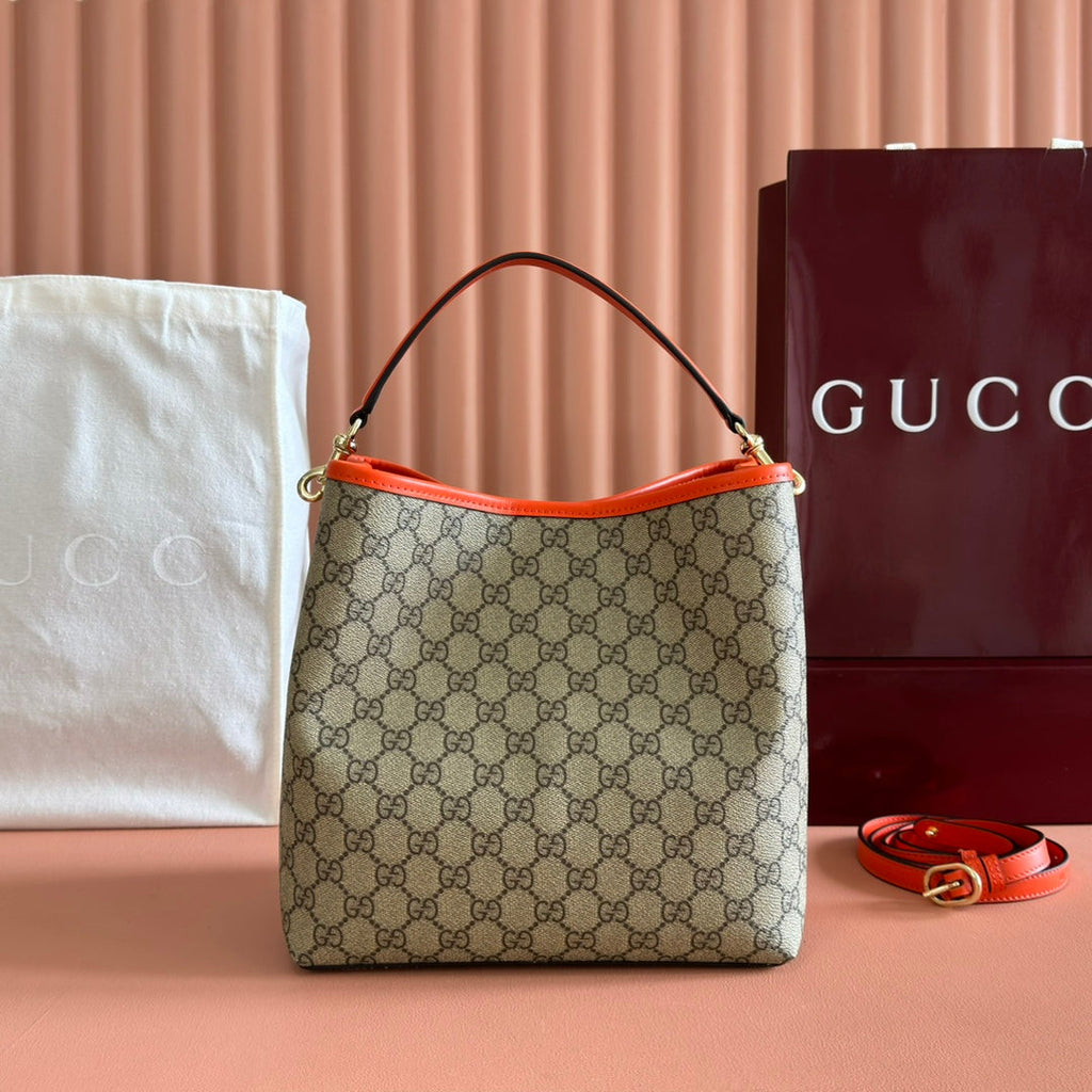 GUCCI 25S EMBLEM BAG 25 IN BEIGE AND BLACK CALFSKIN