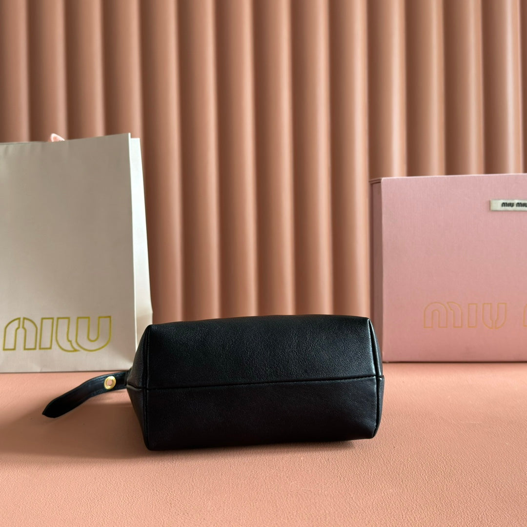 MIUMIU 26S CORDUROY POUCH BAG 25 IN BLACK CALFSKIN GOLD HARDWARE