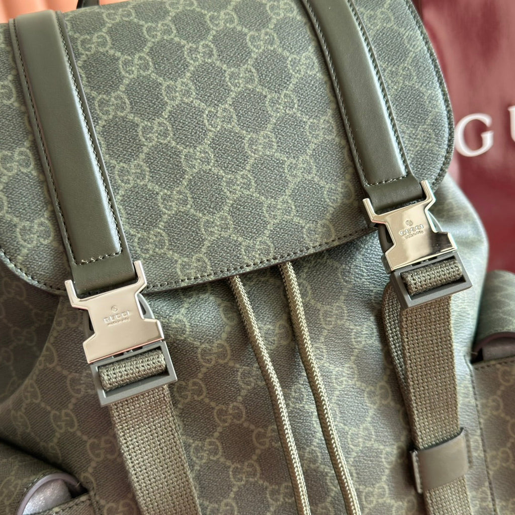 GUCCI 25S BACKPACK 46 CM IN MOSS GREEN CALFSKIN WITH SILVER HARDWARE