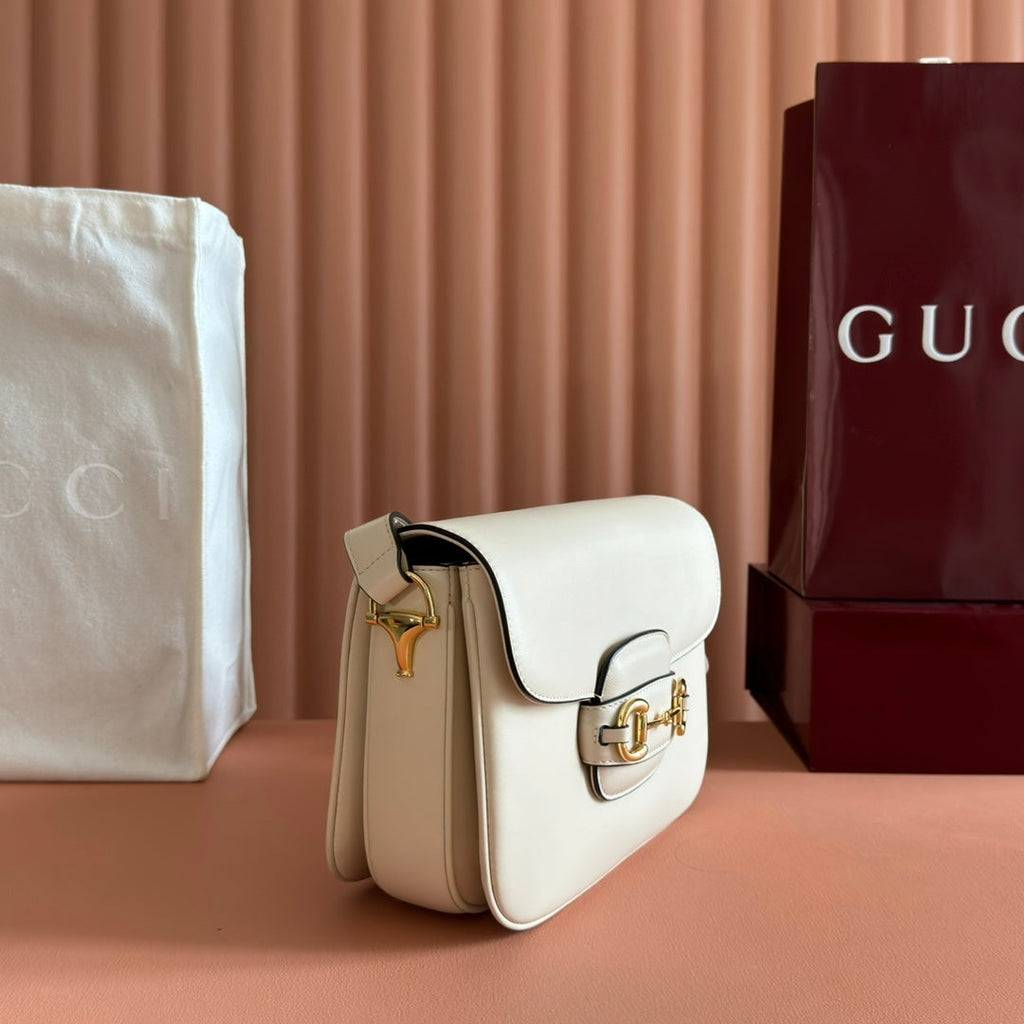 GUCCI 25S HORSEBIT 1955 MINI BAG 26 CM IN LIGHT BEIGE CALFSKIN WITH GOLD HARDWARE
