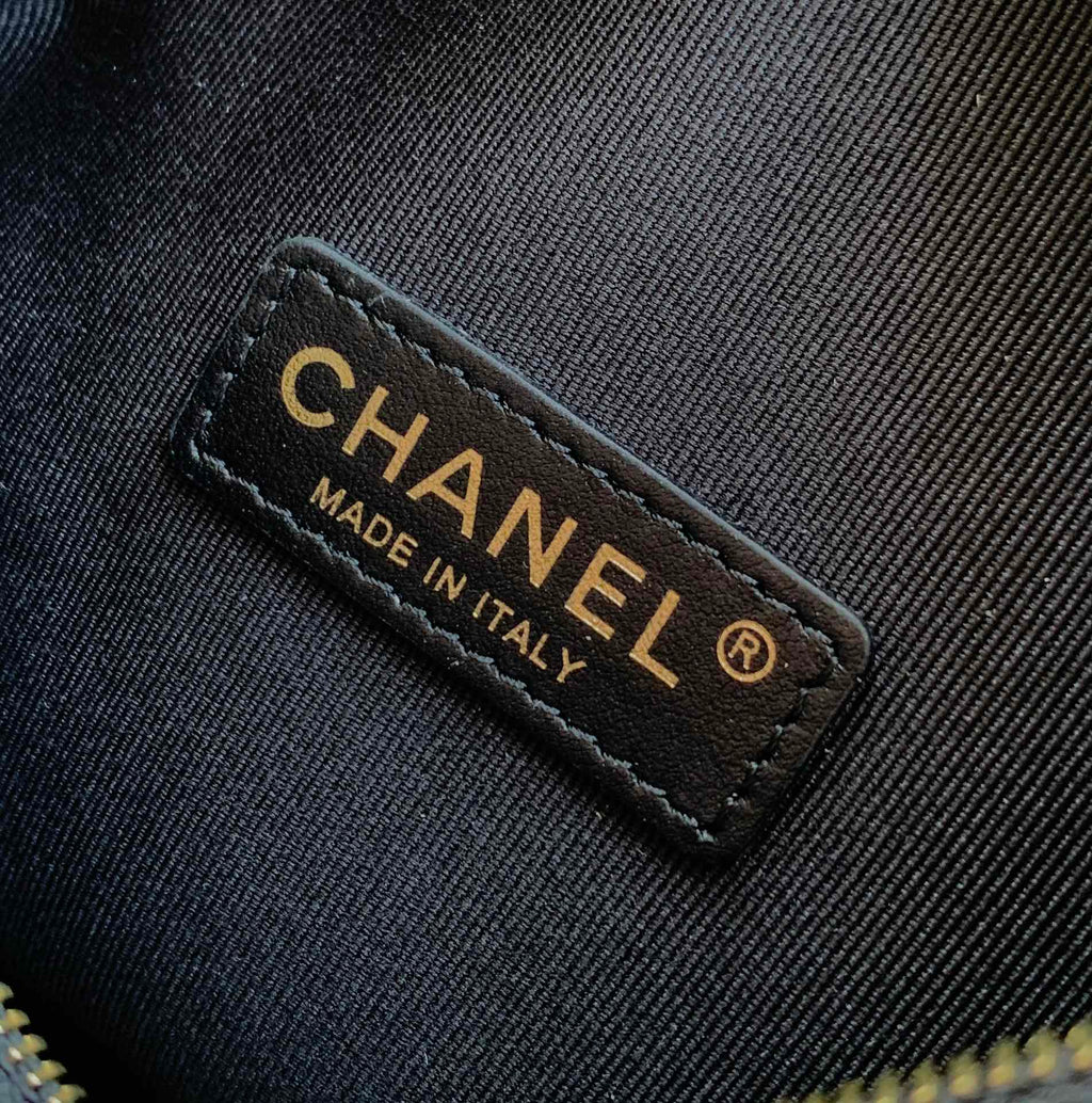 CHANEL 25S CAMERA BAG 23 IN BLACK LAMBSKIN WITH GOLD HARDWARE