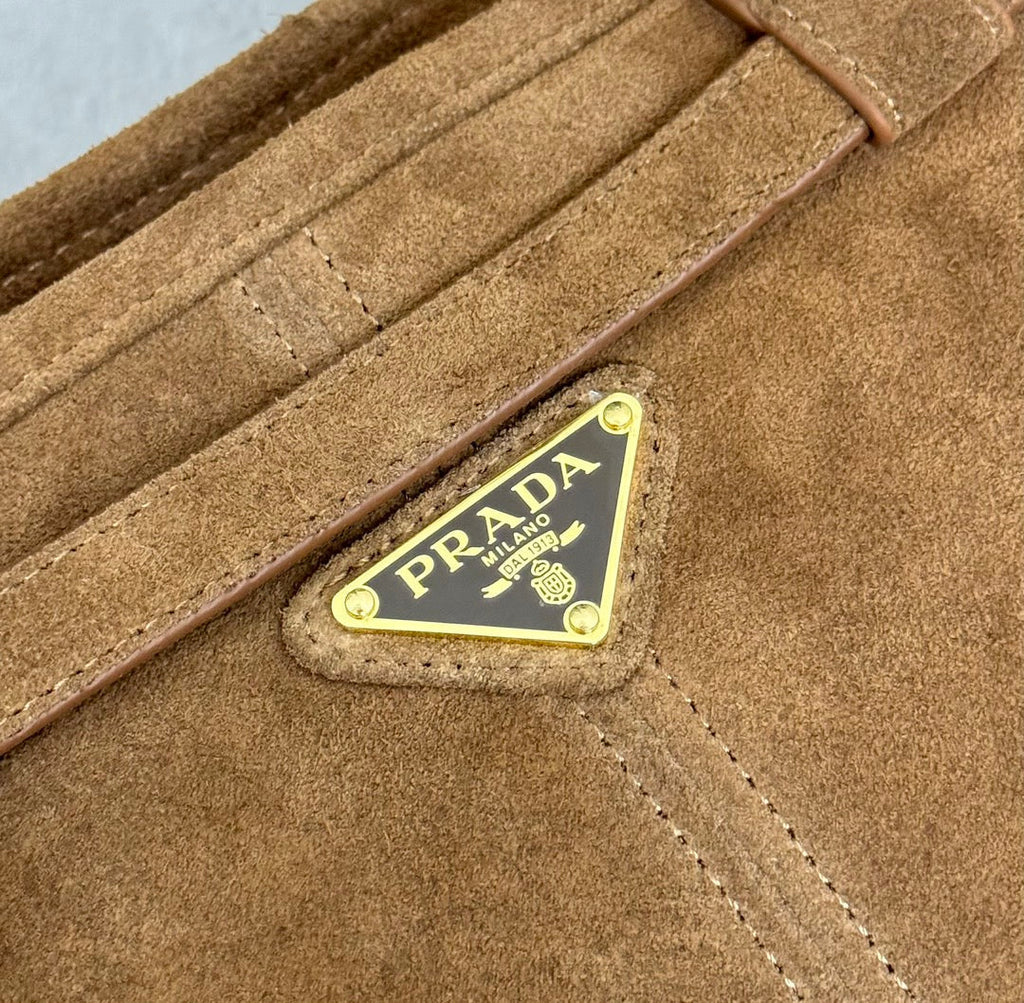 PRADA TOTE BAG WITH BELT 42 IN RUSSET BROWN SUEDE GOLD HARDWARE