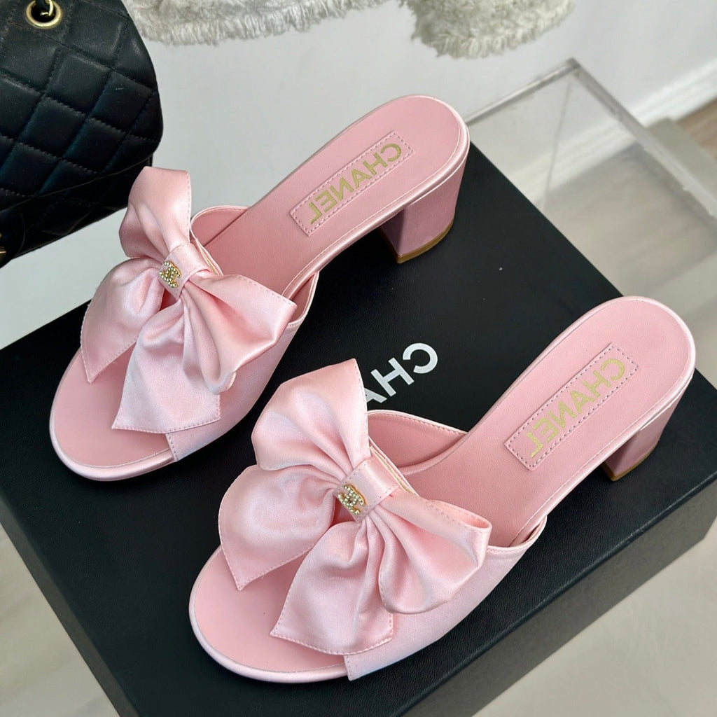 CHANEL Double  Big Bow High Heels Sheepskin Light Pink