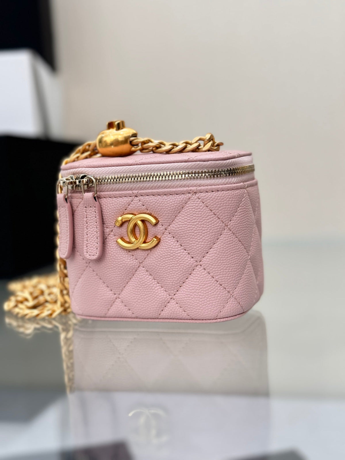 CHANEL 25S MINI VANITY BAG 11 CM IN LIGHT PINK LAMBSKIN WITH GOLD HARDWARE