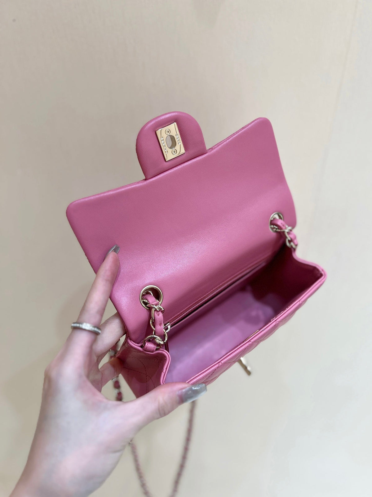 CHANEL 25S FLAP BAG 20 CM IN PINK LAMBSKIN WITH GOLD HARDWARE