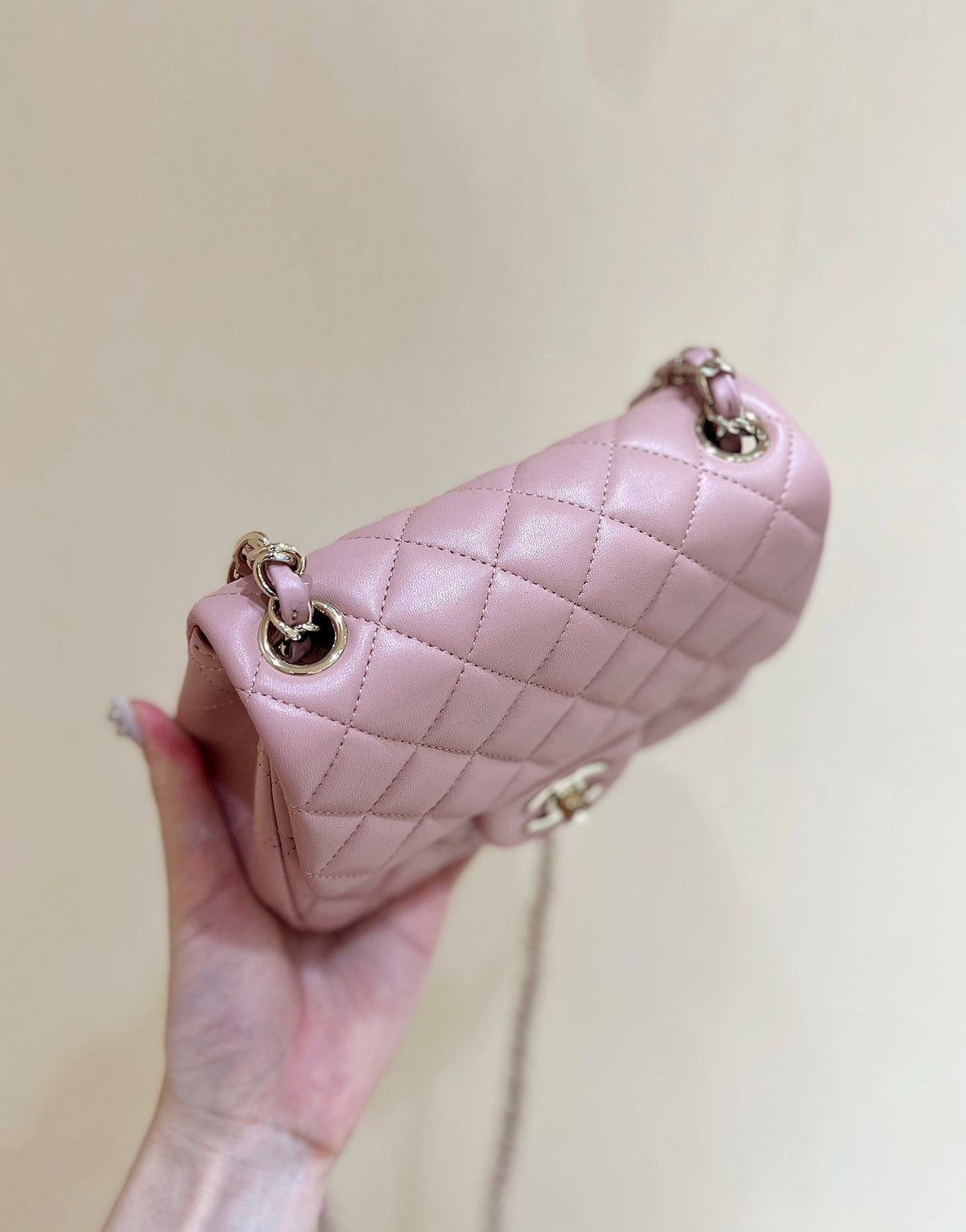 CHANEL 25S FLAP BAG 17 CM IN LIGHT PINK LAMBSKIN WITH GOLD HARDWARE