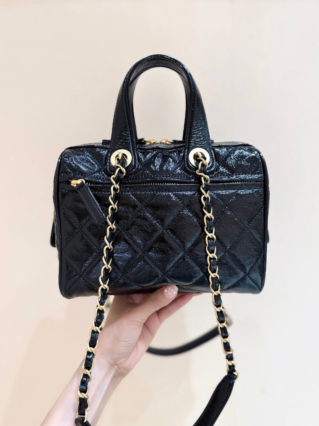 CHANEL 25S SMALL BOWLING BAG 21 IN BLACK CALFSKIN GOLD HARDWARE