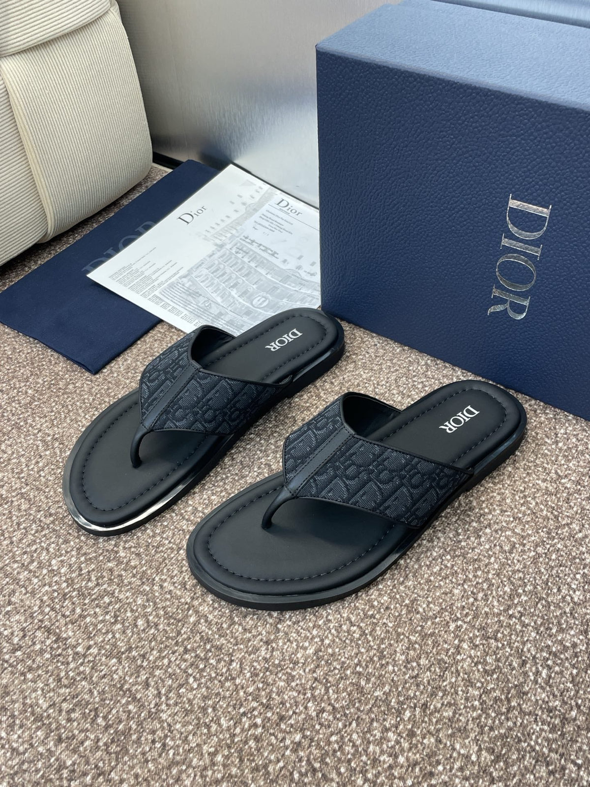 DIOR 25S ALIAS THONG SANDAL IN NAVY BLACK CALFSKIN AND CANVAS