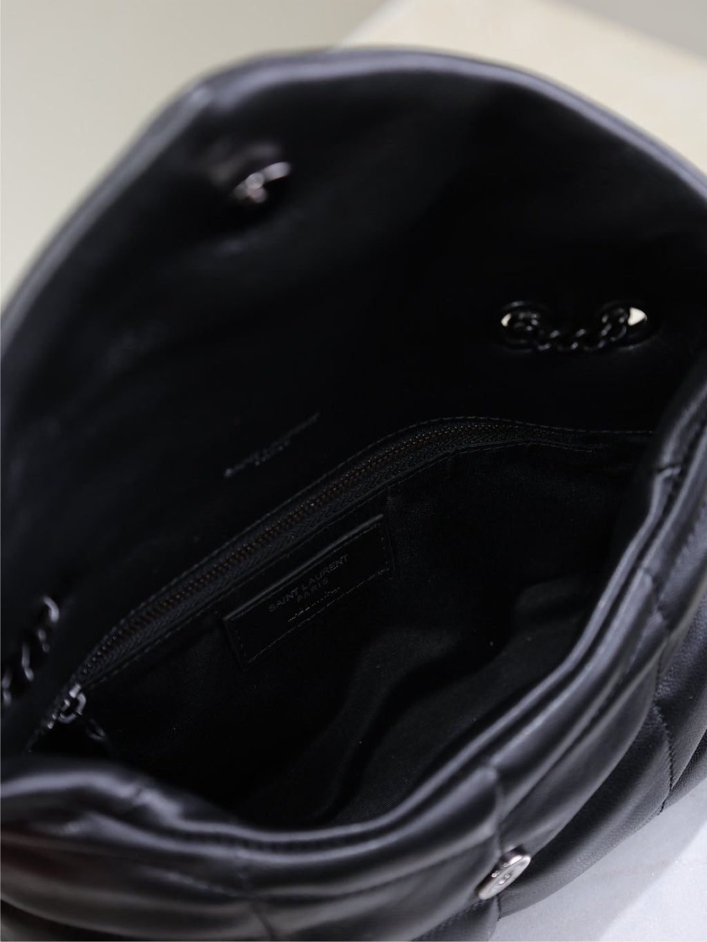 YSL 25S LOULOU PUFFER MINI 23 IN BLACK CALFSKIN BLACK HARDWARE