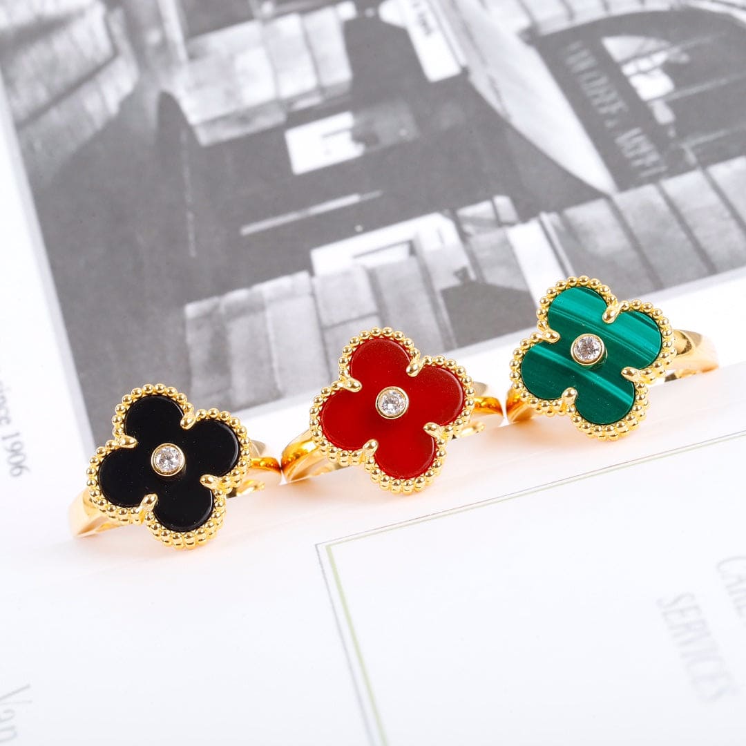 Van Cleef & Arpels Vintage Alhambra Malachite Ring