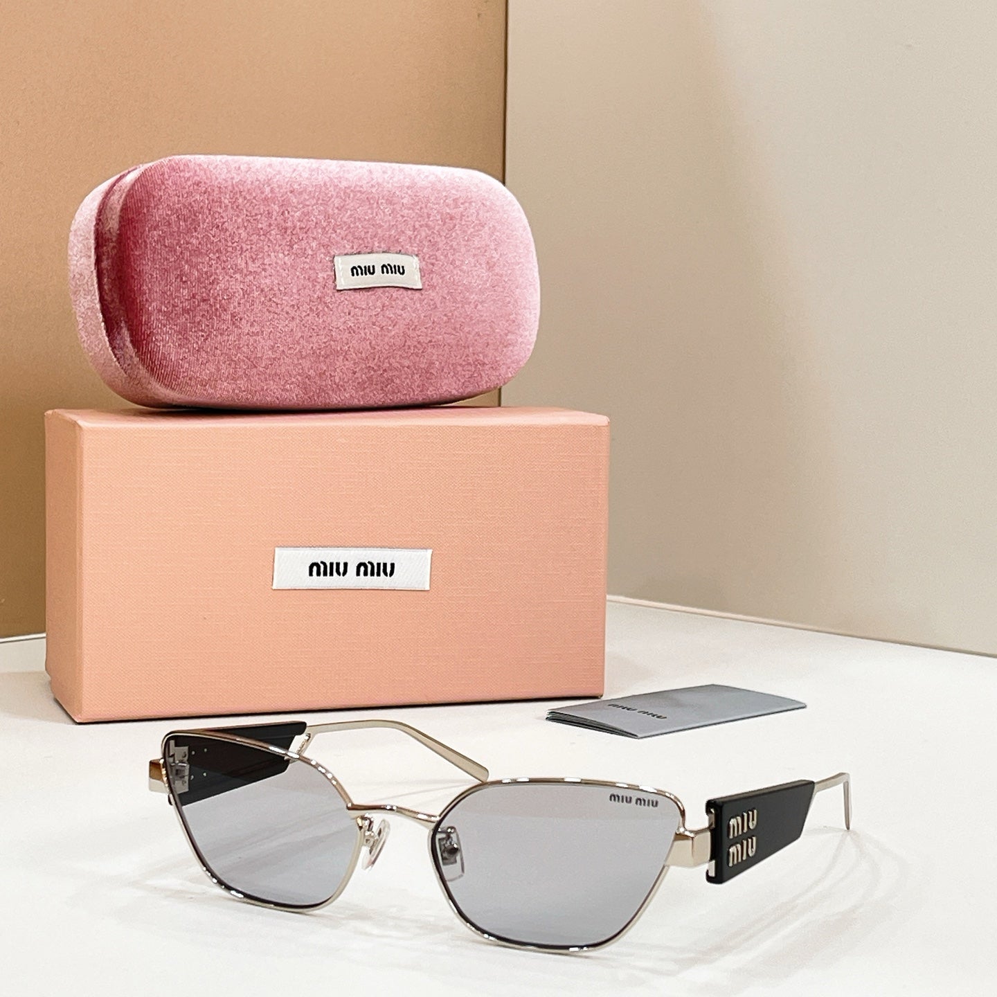 MiuMiu Sunglasses-SMU 65WS