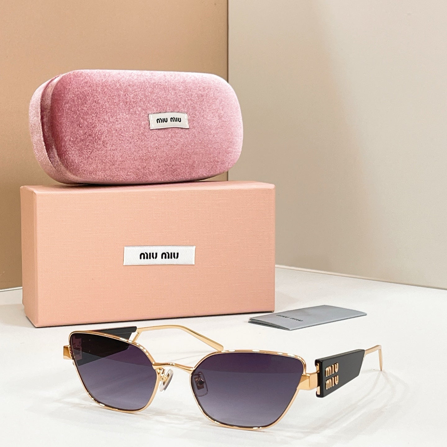 MiuMiu Sunglasses-SMU 65WS